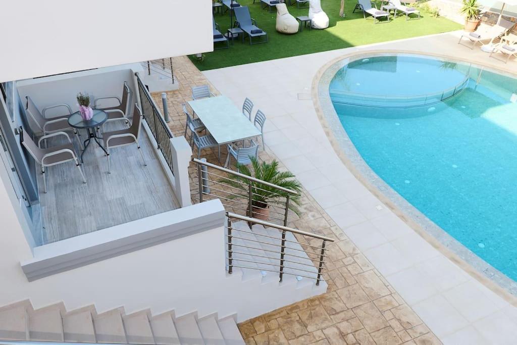 Modern Family Apartment Ewa With Pool, Dining Area On Crete Coast Stavromenos Exterior photo